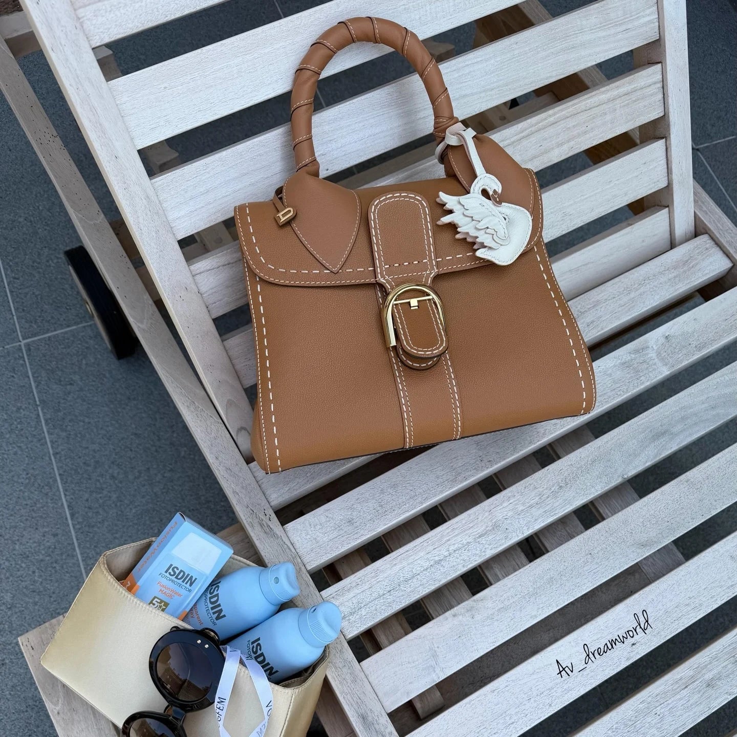 The Swan Charm in Alran Goatskin